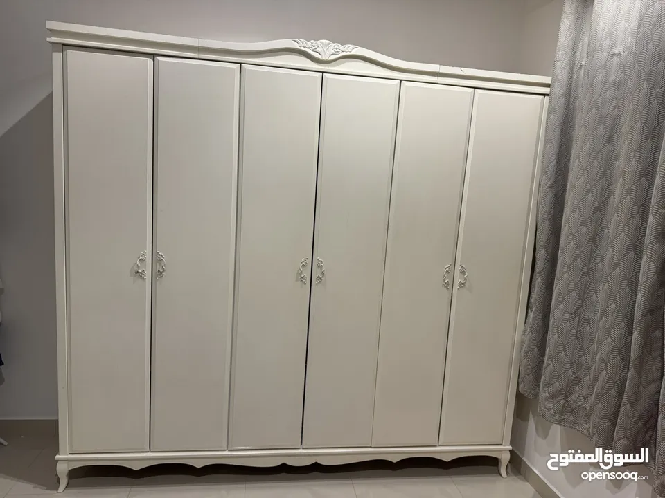 أثاث مستعمل بحالة ممتازة