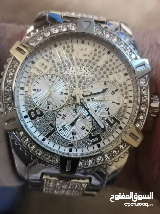 Amazing genuine GUESS Watch with strass