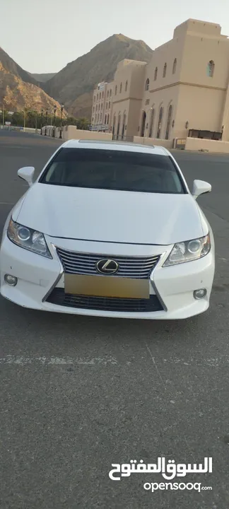 سيارة لكسز ES 350 موديل 2013 بحالة ممتازة