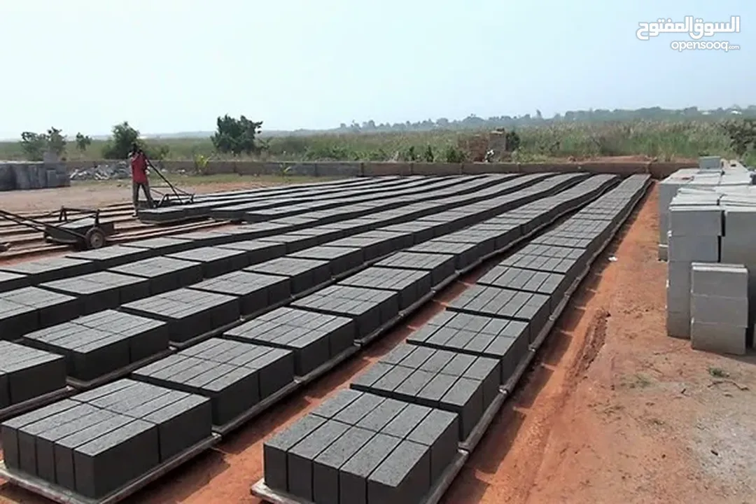 concrete press machines*** machine presse à béton****آلات الخرسانة