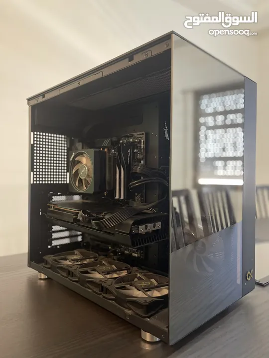 كمبيوتر جيمينج و شاشة MSI 165 Hz 1440p Ryzen 7 7700 CPU AMD RX 6800 GPU
