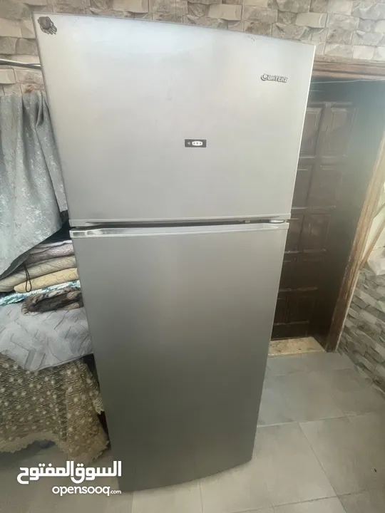 تلاجة بحالة ممتازة