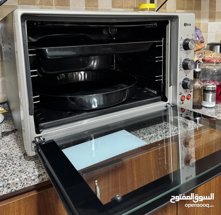 فرن كهربائي من شركة elma
