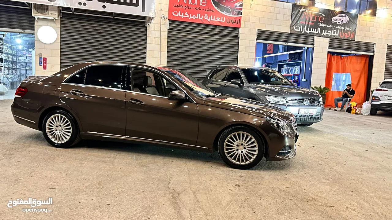 مرسيدس E200 W212