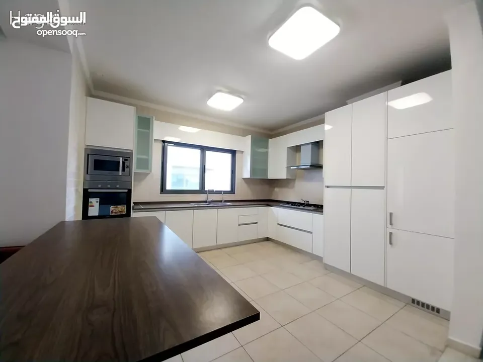 شقة للايجار في منطقة الدوار الرابع  ( Property 34022 ) سنوي فقط