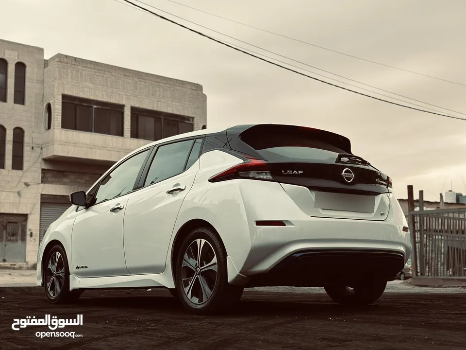 Nissan leaf sv I نيسان ليف sv