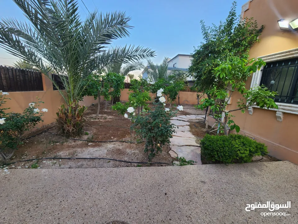 فيلا طبقتين للبيع كوشان مستقل