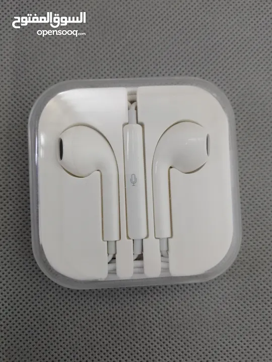 Original Apple EarPods Brand New sealed + Lightning to Headphone Jack (copy) Brand New sealed