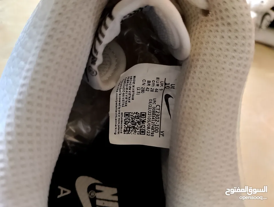 حذاء .Puma  اصلي بحال الوكاله لساته جديد وارد أروبي  الواحد ب 35