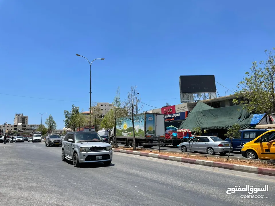 شاشة  LED حجم 18 متر مربع للبيع – بحالة ممتازة