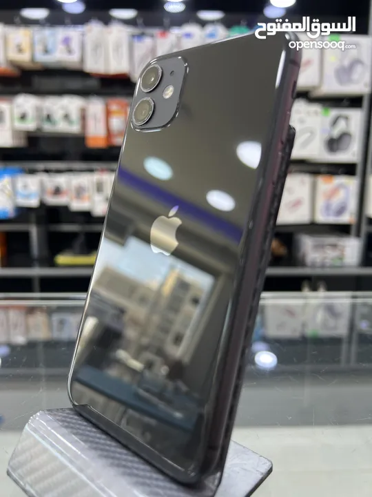 iPhone 11 (128) GB ايفون 11 مستعمل بحالة ممتازة مغيرله شاشة اصلية بالشركة  فقط لا غير كفالة محل