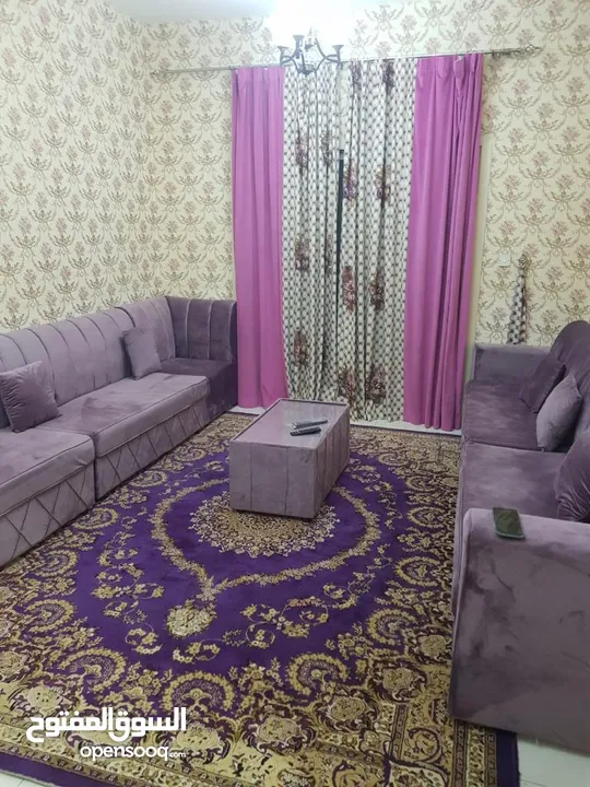 محمود سعد )غرفة وصالة للايجار الشهري في الشارقة التعاون بفرش فندقي ثاني ساكن بتشطيب ممتاز