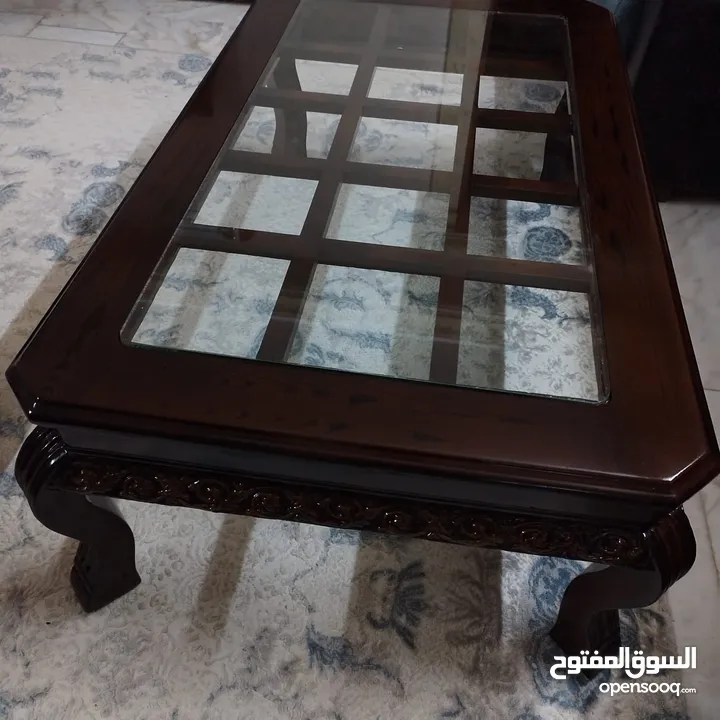 طاولة سفرة وفضية مصري حفر من الطراز الرفيع .