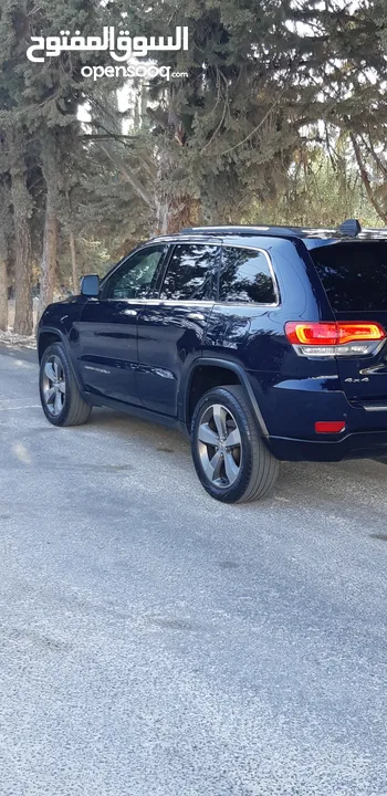 جيب جراند شيروكي 2016 ليمتد فحص كامل بانوراما  لون مميز جدآ واضح ممشى قليل  Jeep  4x4