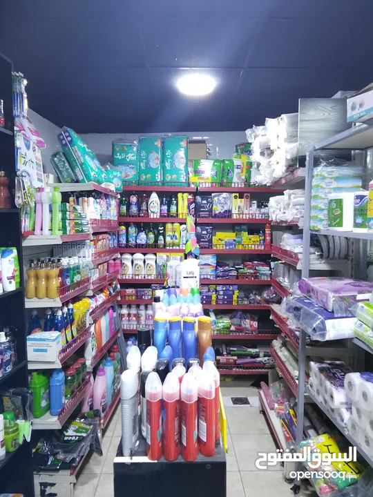 مطلوب شريك لمحل عروض دائمة