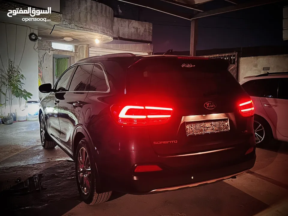 كيا سورينتو 2015