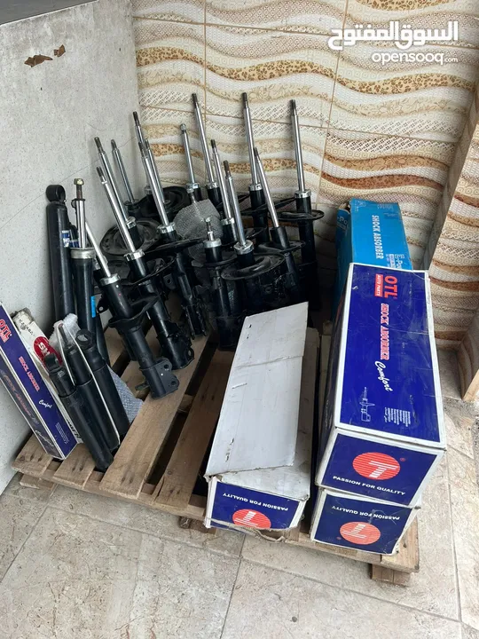محل قطع سيارات للبيع كامل
