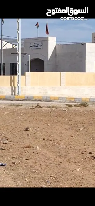 ارض للبيع ام الرصاص على الشارع الرئيسي