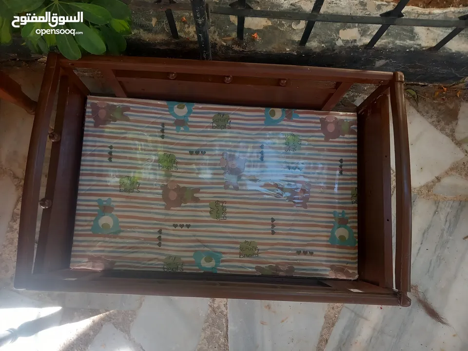 تخت اطفال بحالة الوكالة + كوت اطفال عرباية اطفال