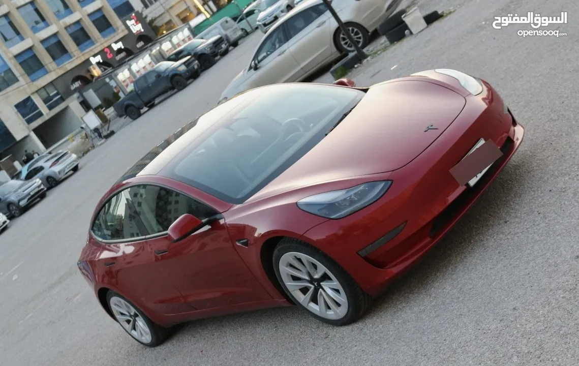 Tesla model 3 2022 standard plus/7 جيد / اتوسكور A/ عداد قليل كاش وبالاقساط