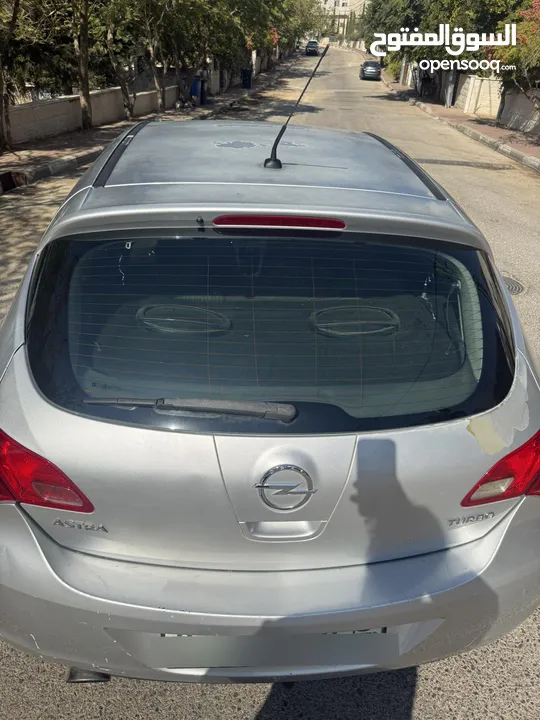 Opel astra 2013 for sale