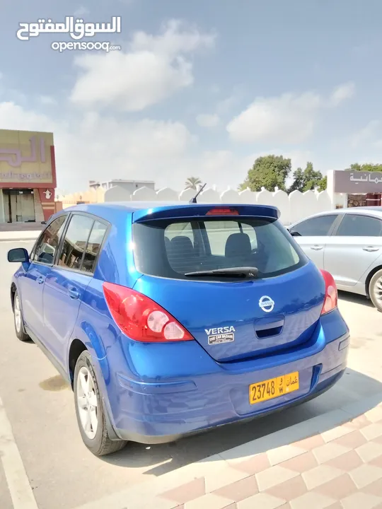 Urgent sale Nissan versa 2012