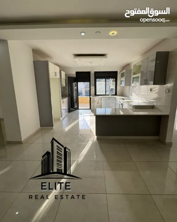 شقة جديدة غير مفروشة للايجار في شارع القدس