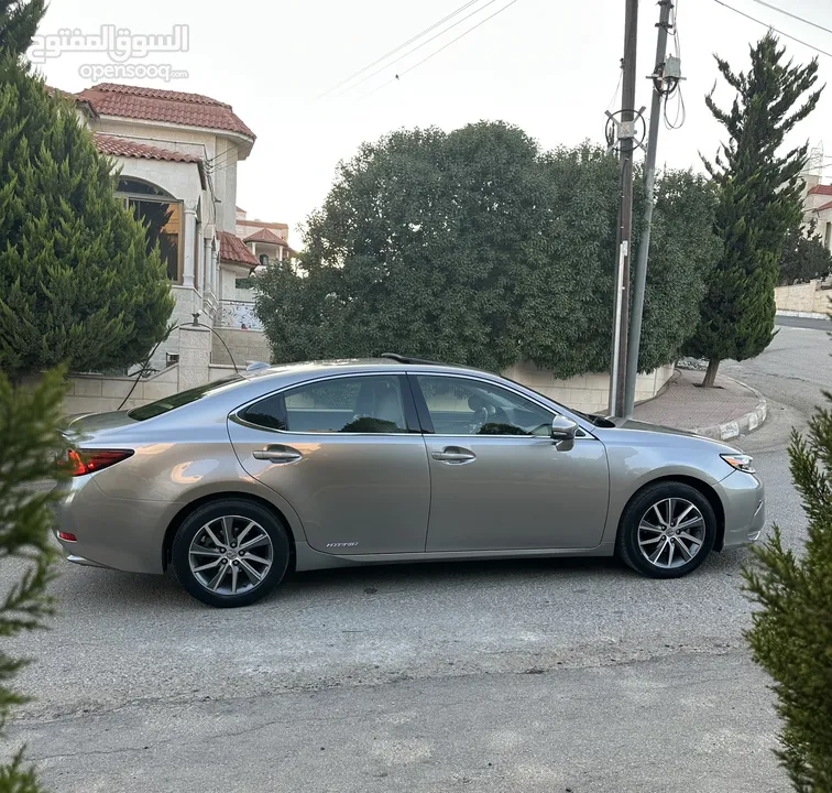 لكسز es300h بالكرتونة كرت ابيض للبيع المستعجل بسعر حرق