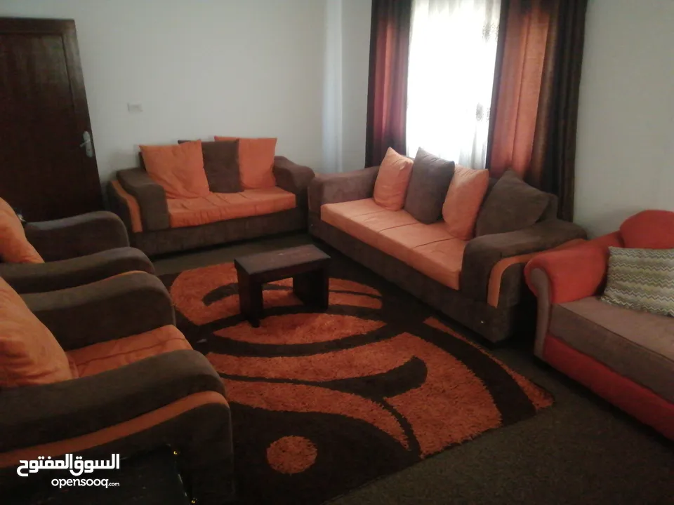 بيع غرفة جلوس وغرفة نوم
