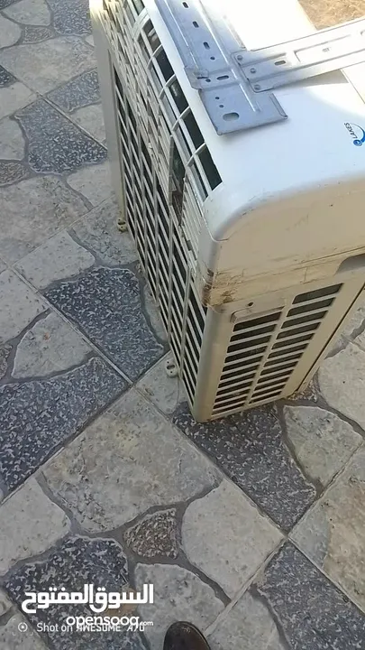 مكيف تشيكو طن ونص بحالا جيده