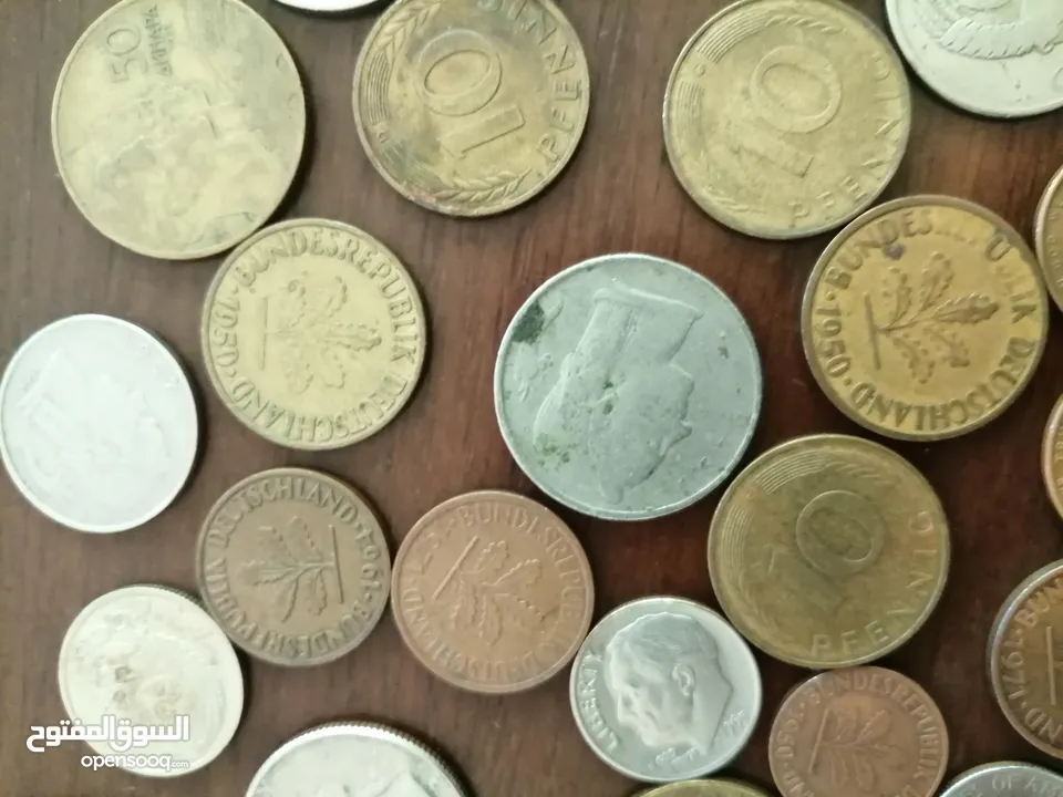 عملات قديمة للبيع اردني امريكي بريطاني ألماني عراقي خليجي يوجد قطع نوادر ومميزة