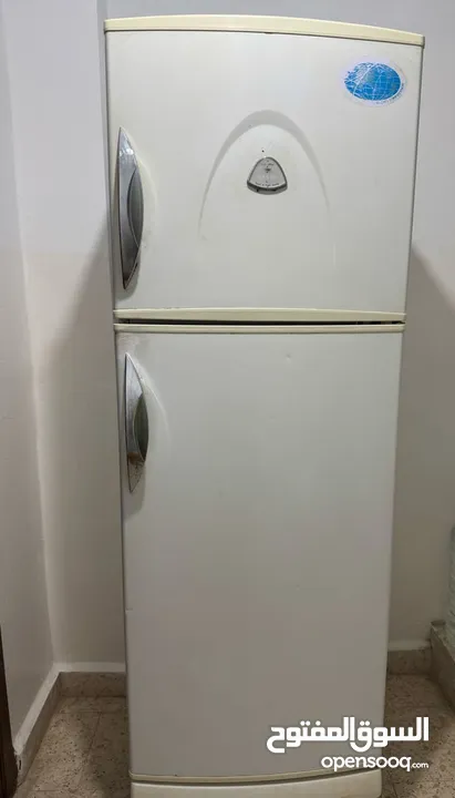 اثاث للبيع