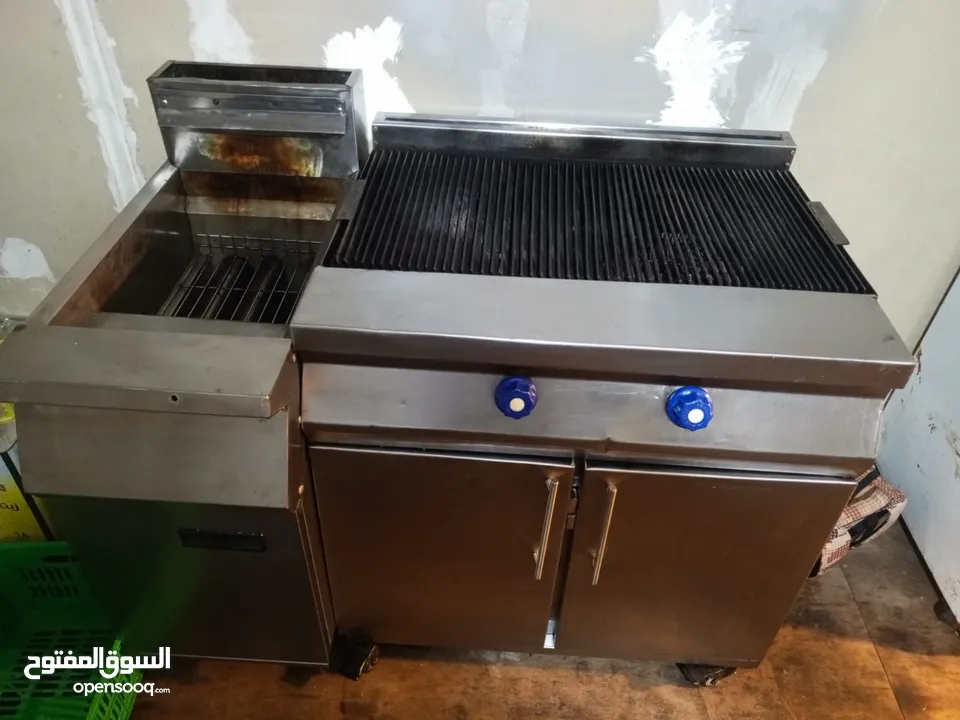 معدات مطعم للبيع