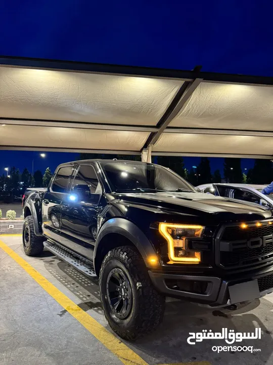 Ford f150 raptor 2018  Clean tittle فحص كامل performance لون اسود فحص كامل
