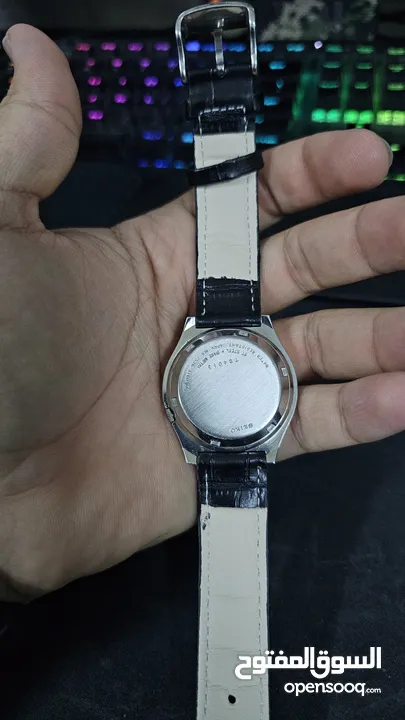 مجموعة ساعات مستخدمه للبيع تواصل واتس  Used watches for sale