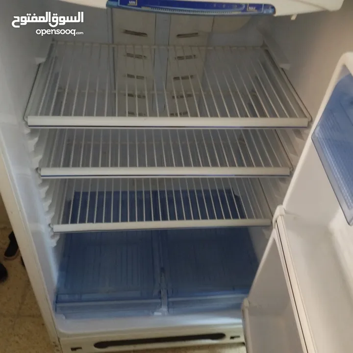 ثلاجة نوع فيدرال