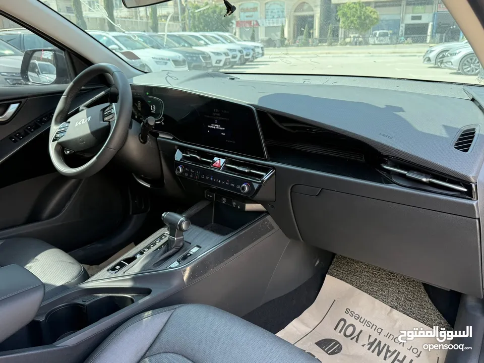 كيا نيرو ترخيص 2022 محرك 1600 هايبرد جير أوتوماتيك 141 حصان