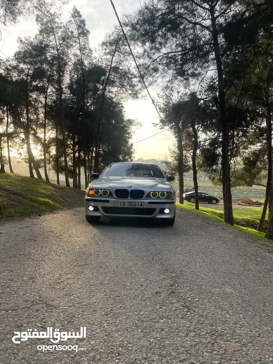 BMW  520 E39