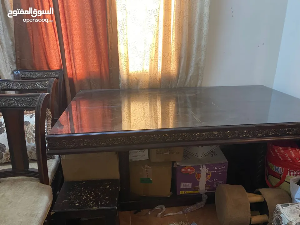 طاولة سفرة كبيرة للبيع
