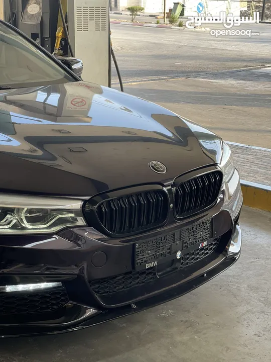 للبيع بي ام 530i بنزين فللل ملغمه 2019 كااشش فرممم