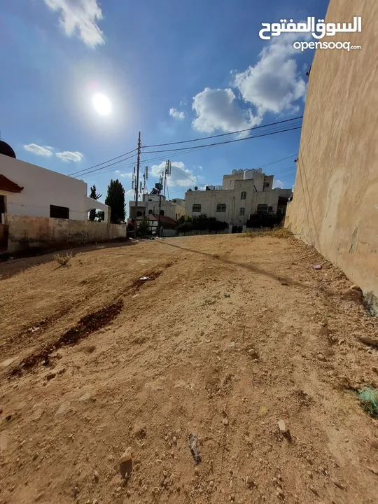 أرض سكنية مميزة للبيع في طبربور على شارعين – 250م2 قابلة للتفاوض