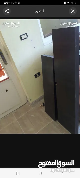 طاوله مع رفين ديكور تفصيل بحالة الوكاله للبيع بسعر 35 دينار