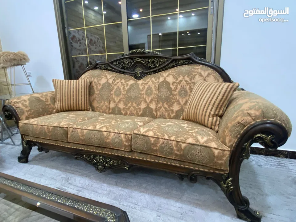 طقم كنب صناعه حلبية 7 مقاعد ثلاثيه