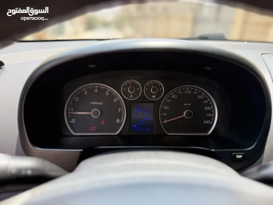 HYUNDA I30  2009 بسعر حرق ع الكاش فل مع فتحة سقف