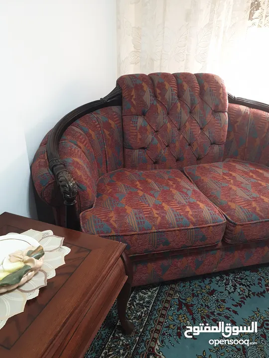 كنبة مزدوجة فخمة بحالة الجديده