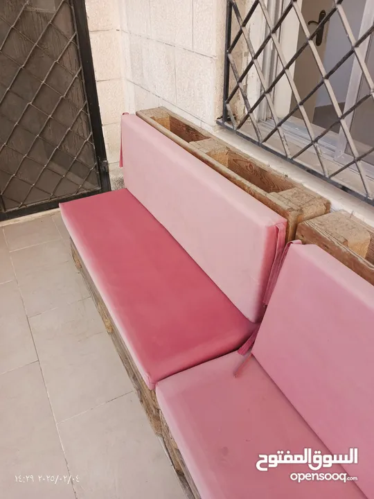 اثاث وكهربائيات