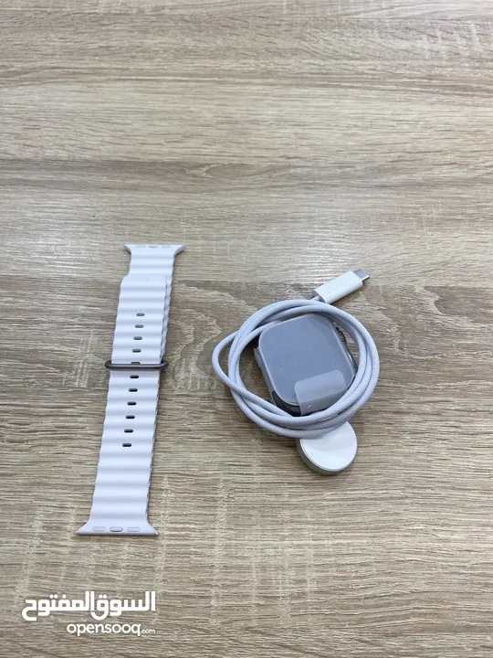 Apple watch ultra 2  جديدة غير مشغلة بدون الكرتونة بطارية 100% مع جميع ملحقاتها الاصلية