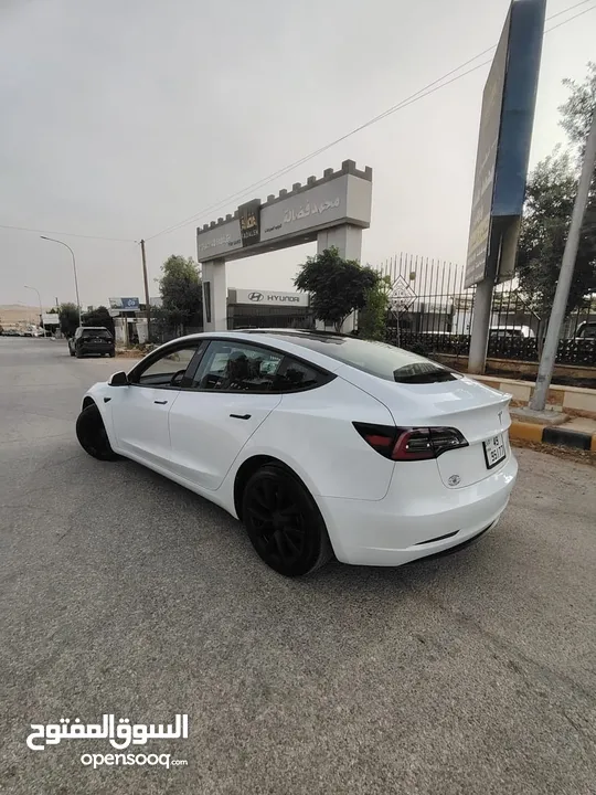 تيسلا مودل 3 ....(2023)ستاندر بلسس لون ابيض للبيع