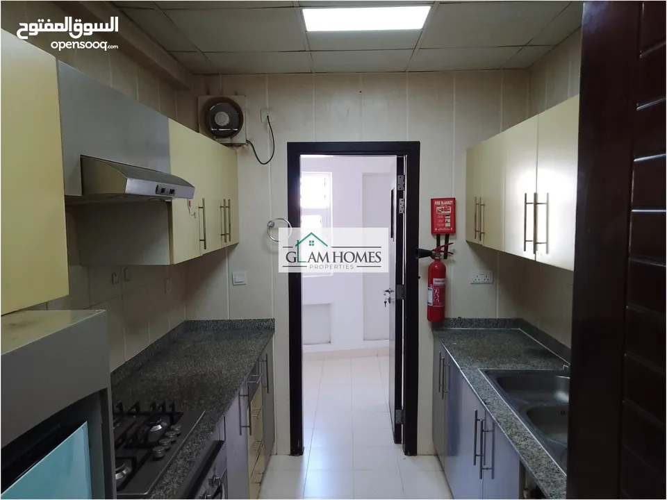 2 Bedrooms Apartment for Sale in Ruwi REF:737R