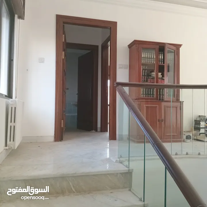 فيلا متلاصقة للبيع او للايجار في دير غبار - 14237